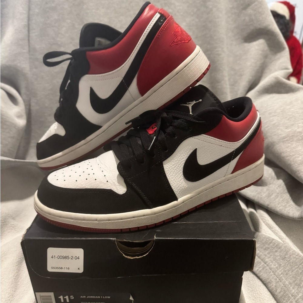 Air Jordan 1 Low Shoes